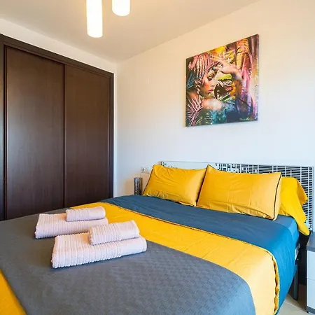 Launa Apartment *