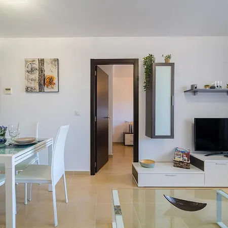 Launa Apartment