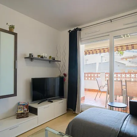 Launa Apartment *